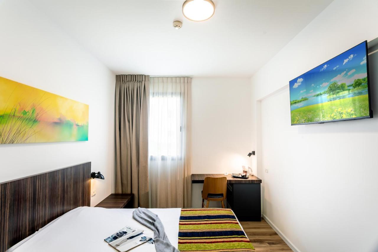 Nof Tavor Hotel Mizra Екстериор снимка